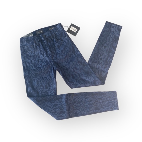 new Joe's Jeans ㋛ Charlie Skinny High Waist Jean ㋛ Coated Navy Python Print ㋛ - Picture 10 of 16
